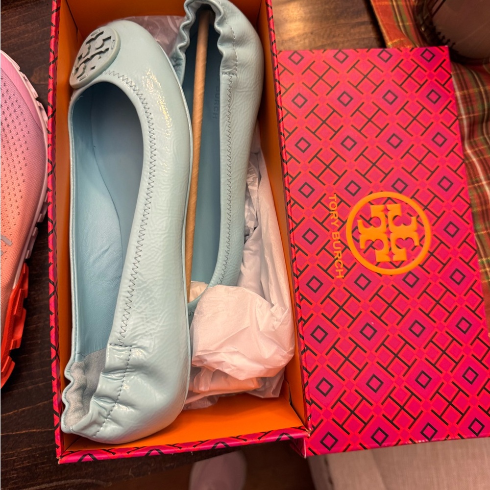Tory Burch Minnie Travel Ballet with leather logo Sky Blue Leather Flats